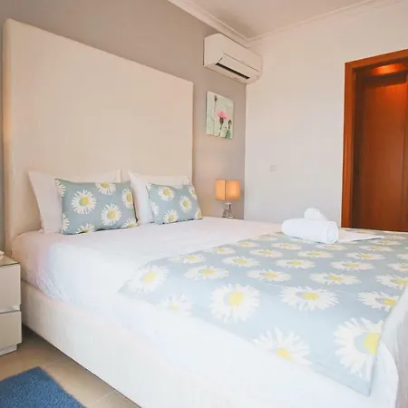 Holidays Nazare Marginal Exterior foto
